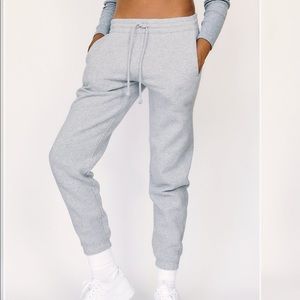 Aritzia TNA boyfriend sweatpants XS heather gray